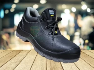 Tips-for-Choosing- Safety-Work-Shoes-56